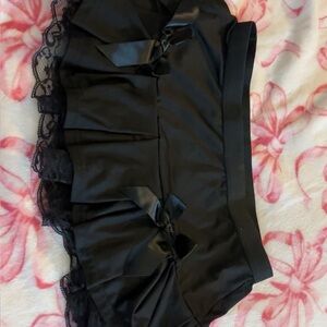 Vintage 2000s Y2k Black Lace Trim Mini Skirt with Bows